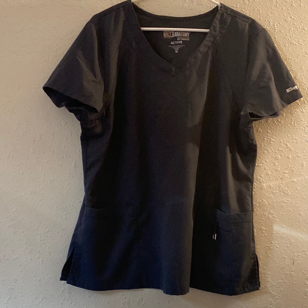 Blue size extra large, dark gray Grey’s Anatomy scrub top P4